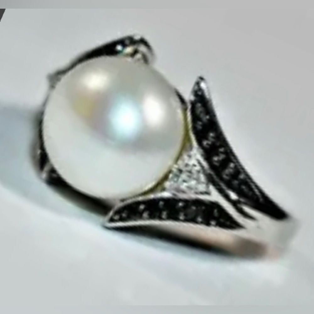 *Alwand Vahan* Black and White Diamond Pearl 925 Sterling Ring Sz 6.25